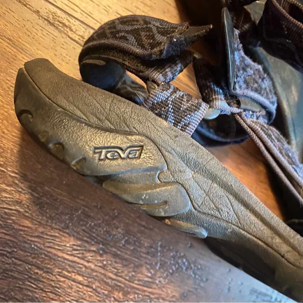 Teva Hurricane Sandals View 3